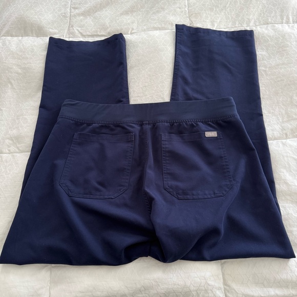 FIGS Navy Blue Livingston Pants- MP - Picture 7 of 8